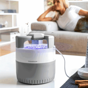 Lampe anti-moustiques à aspiration InnovaGoods